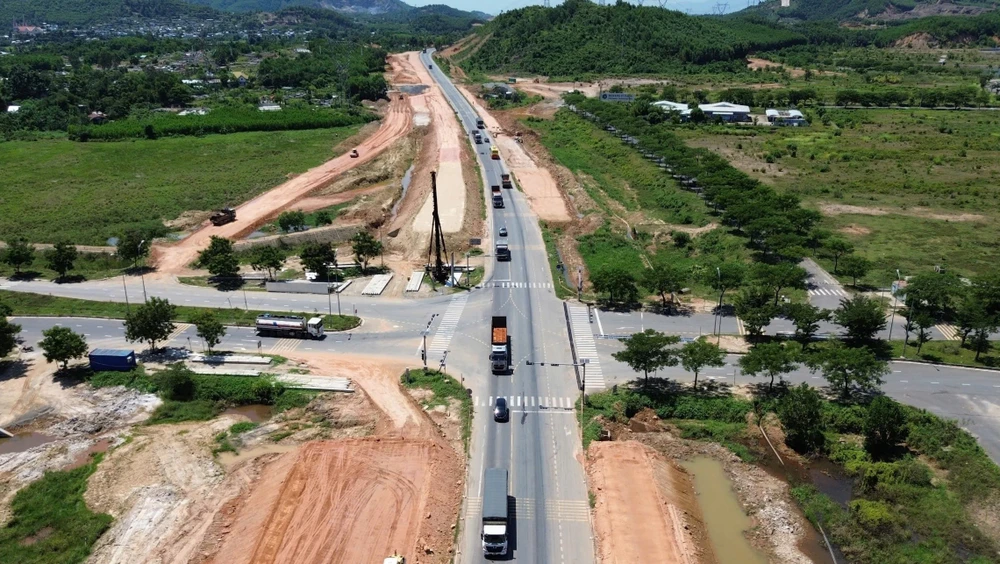 cao tốc Hòa Liên – Túy Loan