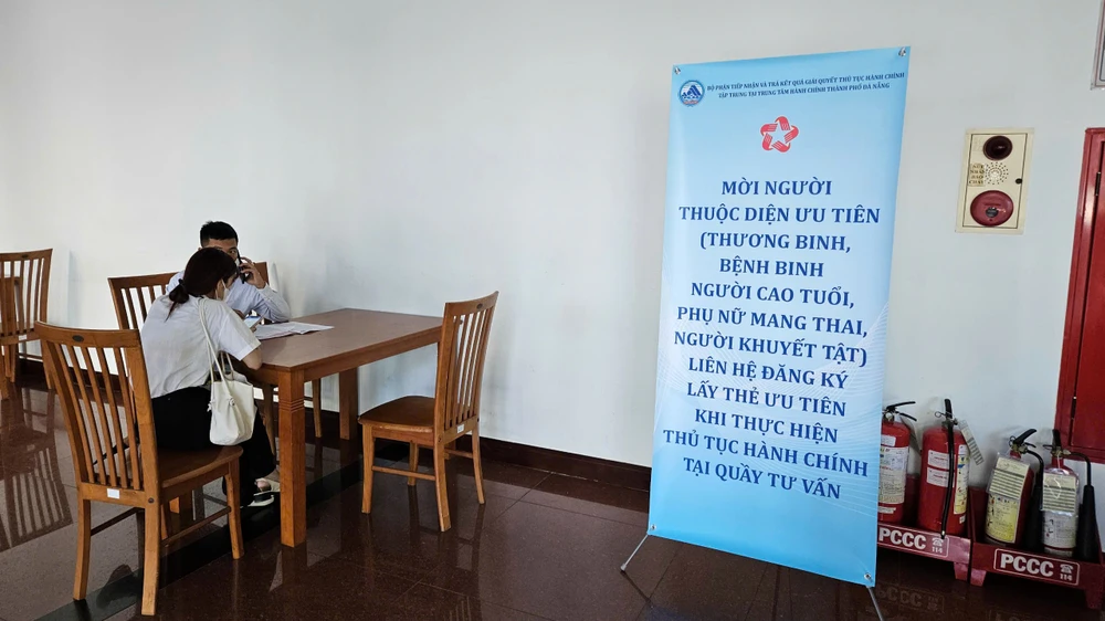 thẻ ưu tiên đà nẵng bộ phận một cửa thủ tục hành chính