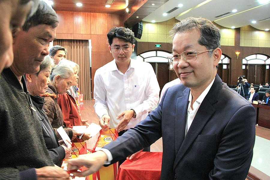 tết nguyên đán 2025