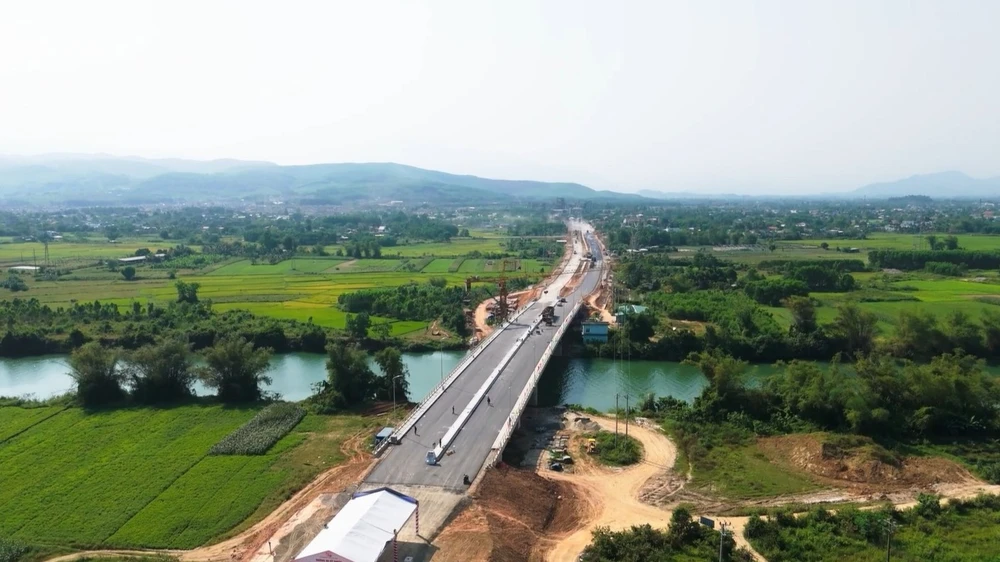 cầu quảng đà nối đà nẵng quảng nam