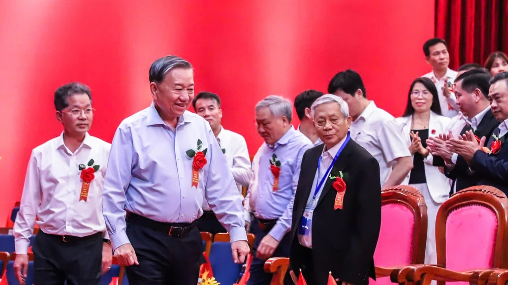 tổng bí thư tô lâm