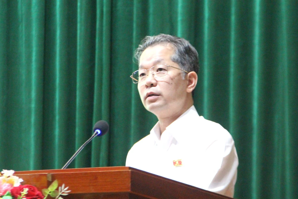 đảo nổi trên vịnh đà nẵng