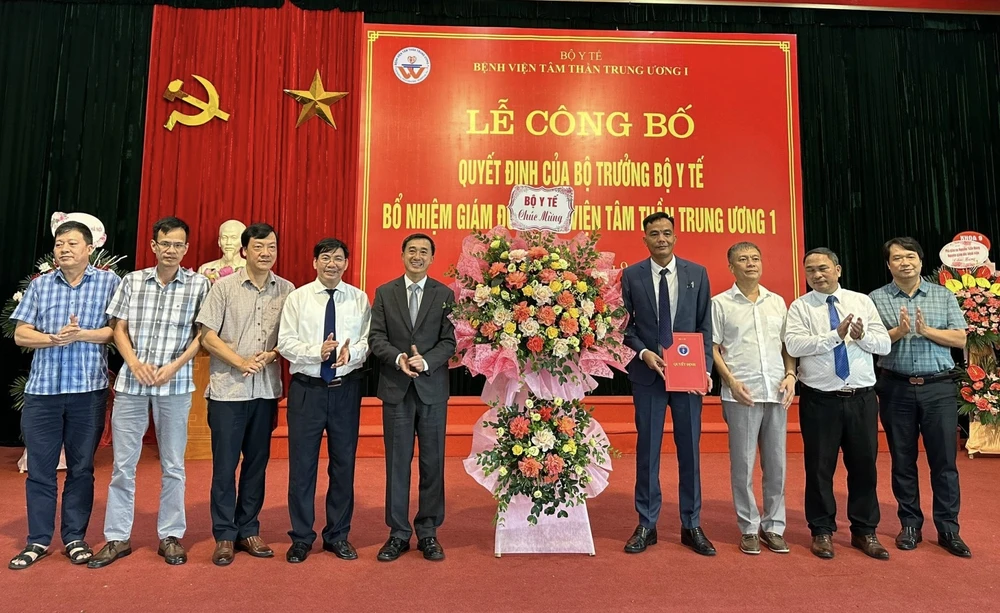 Bộ Y tế công bố quyết định bổ nhiệm Giám đốc Bệnh viện Tâm thần Trung ương 1 cho TS. Nguyễn Mạnh Phát.