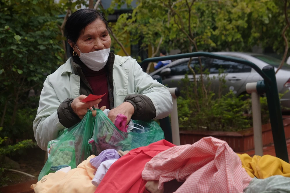 chợ tết 0 đồng 2.JPG