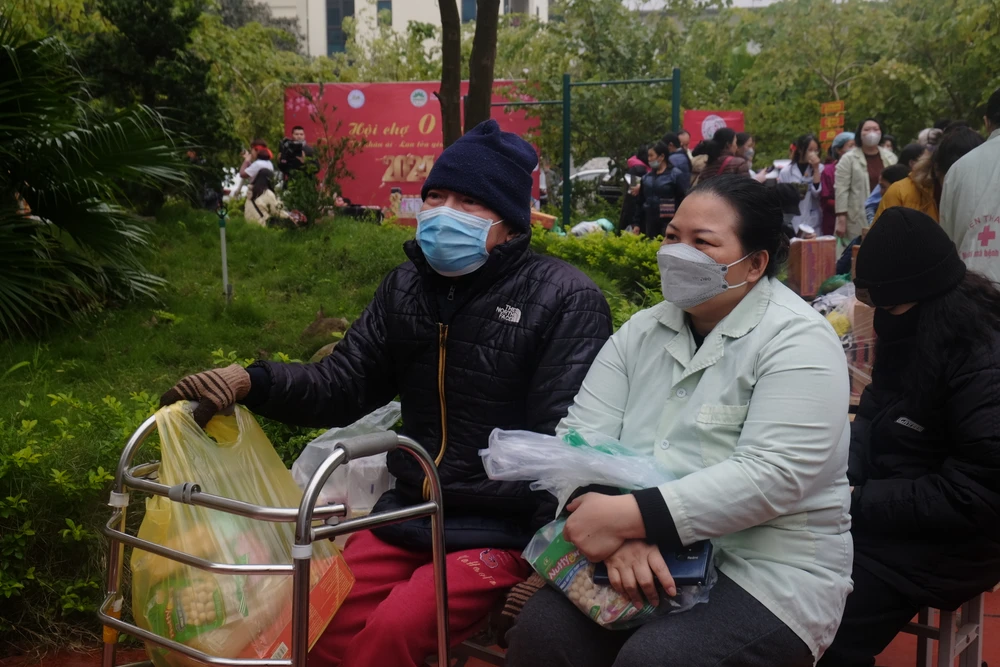 chợ tết 0 đồng 3.JPG