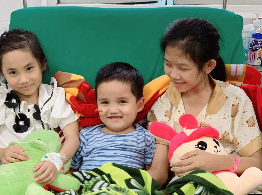 trẻ uống nhầm thuốc chống trầm cảm.jpg