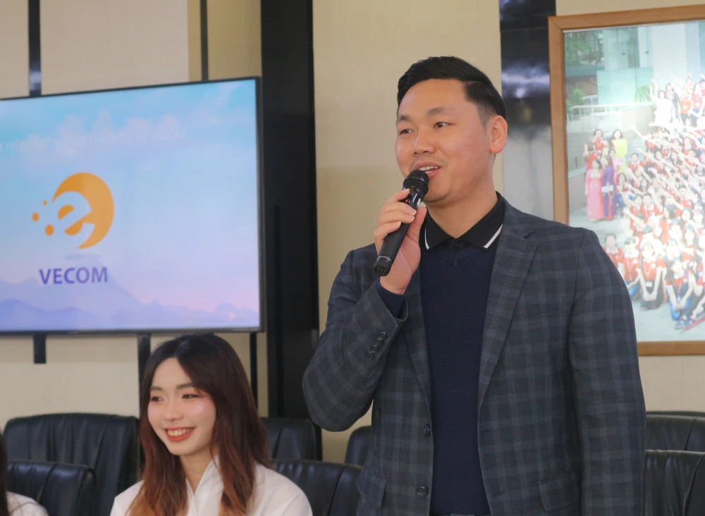 thương mại điện tử.JPG