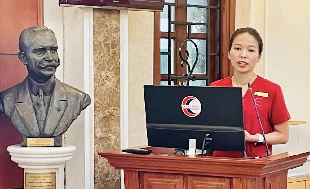 cứu sống người nước ngoài ngừng tim.jpg