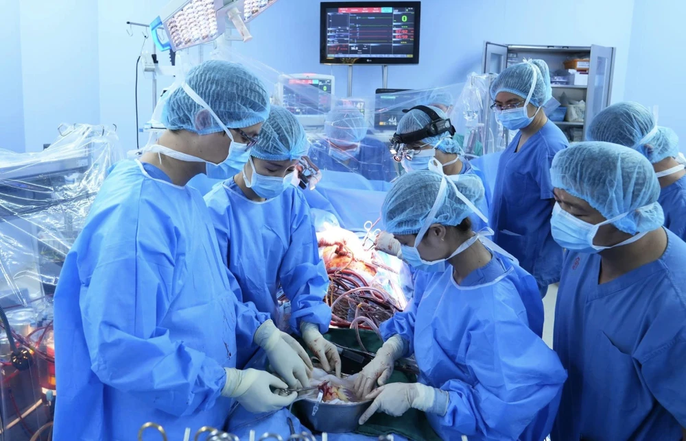 ca ghép tim đầu tiên.jpg