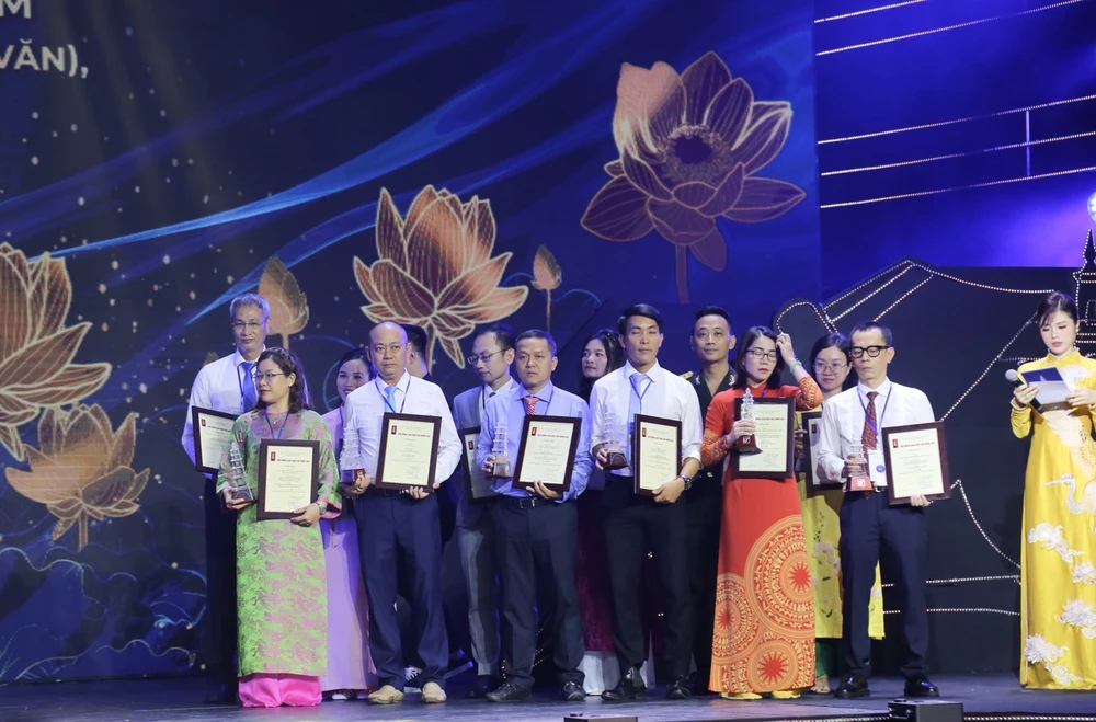 giải báo chí quốc gia 1.jpg