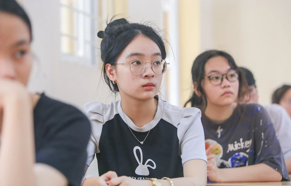 điểm chuẩn vào lớp 10.png