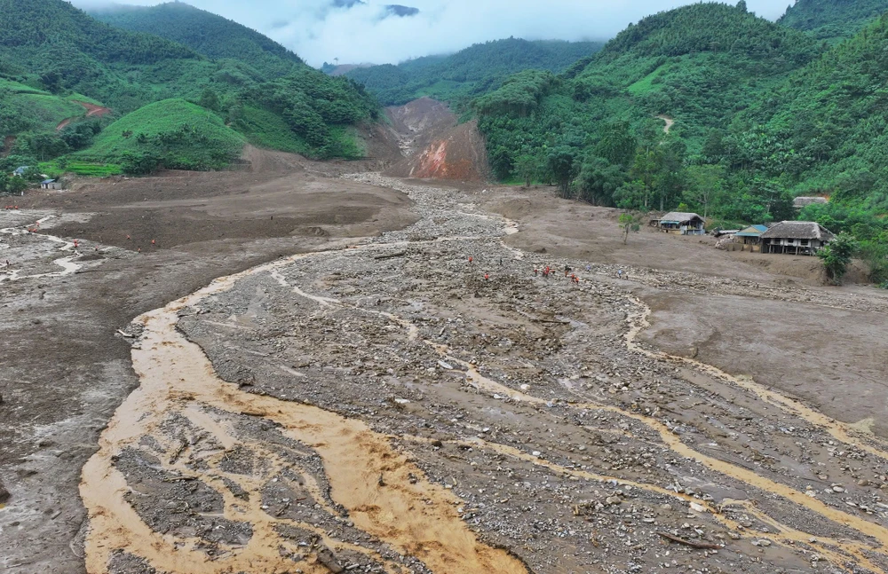 thôn làng nủ 00.jpg