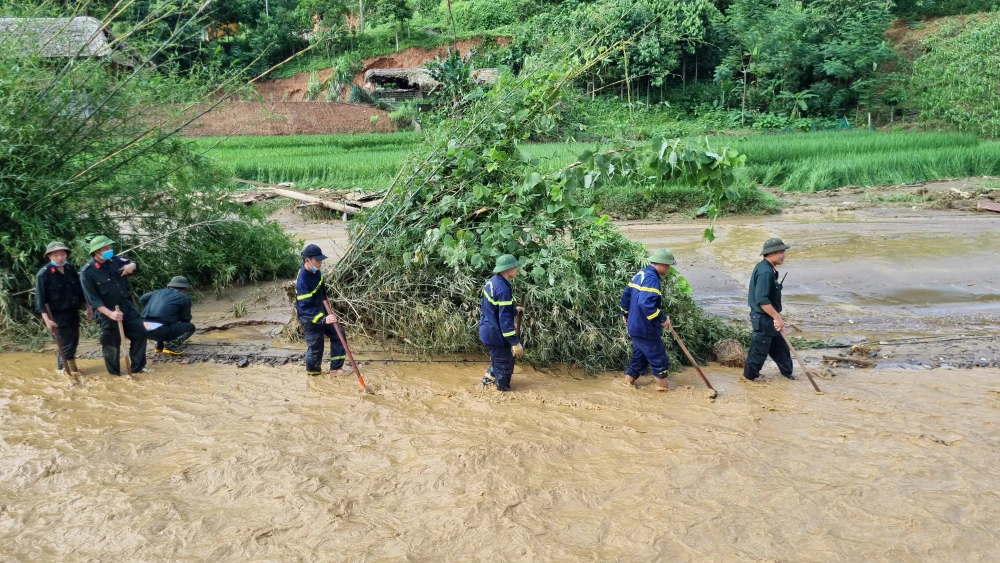 thôn làng nủ 00.jpg