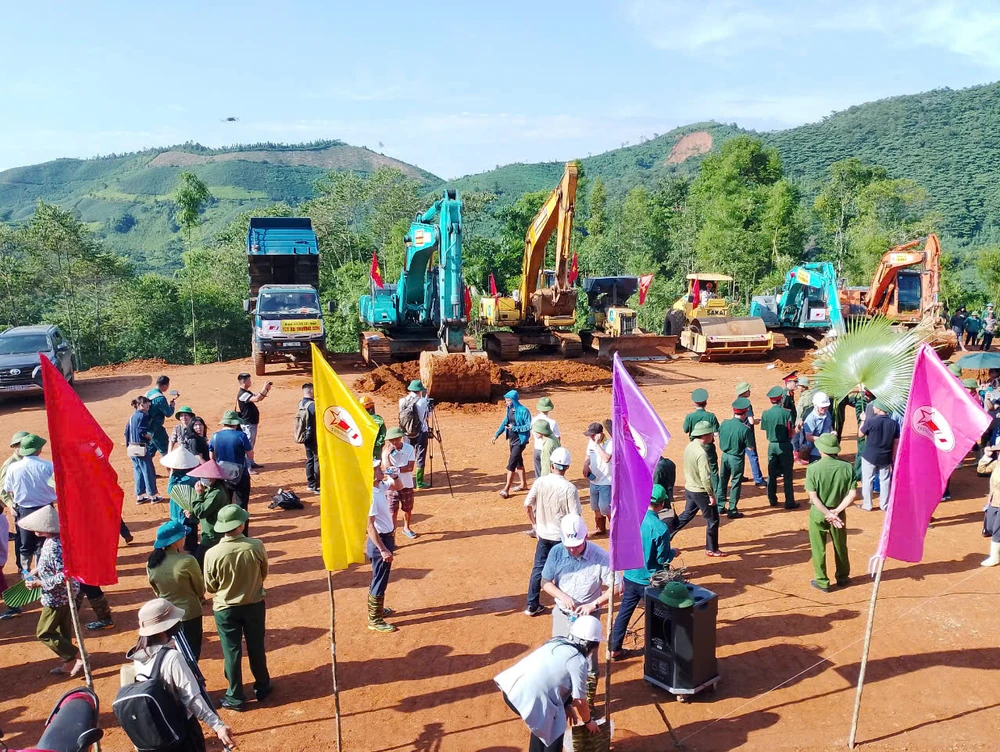 khu tái định cư làng nủ 1.jpeg