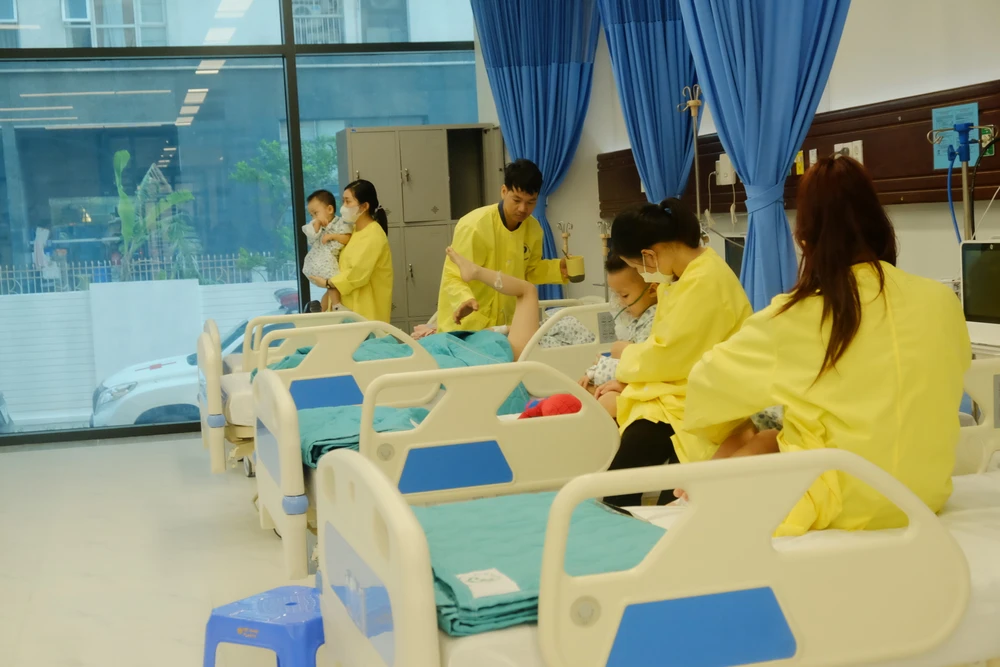 bệnh viện nhi hà nội 5.JPG