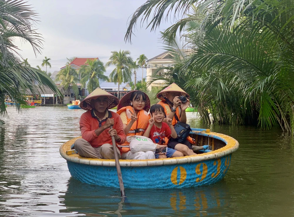 rừng dừa bảy mẫu 00.jpg