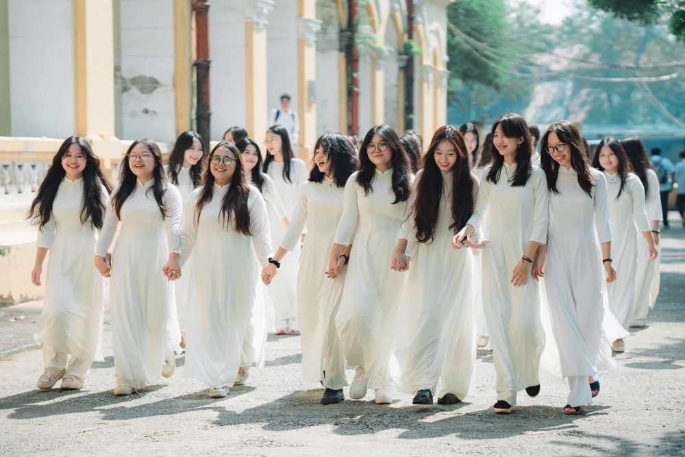 Hà Nội có thêm 2 trường THPT chuyên