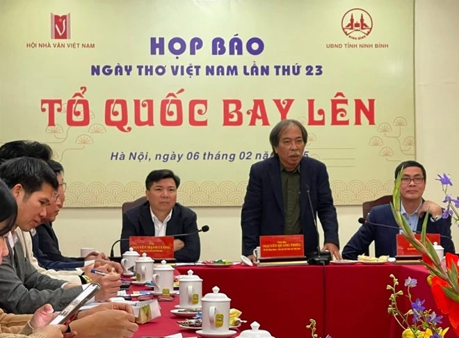 Ngày thơ Việt Nam