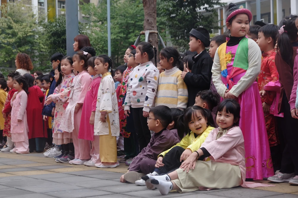 học sinh tiểu học