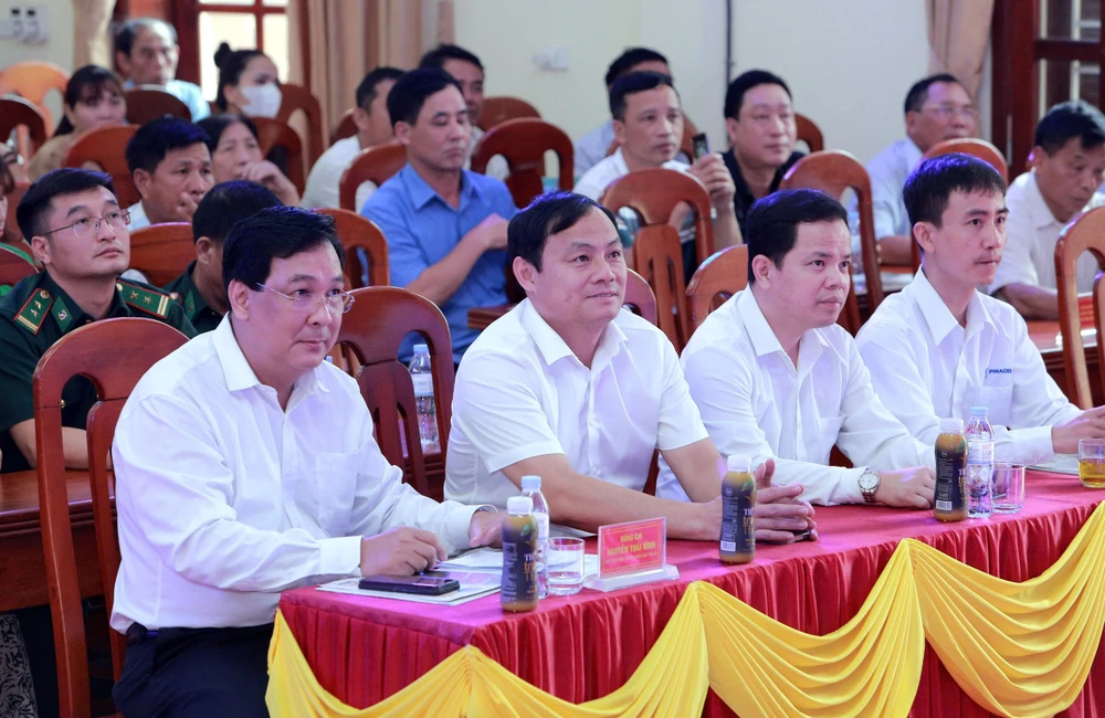 Các đại biểu tham dự chương trình. Ảnh: ĐẶNG TRUNG