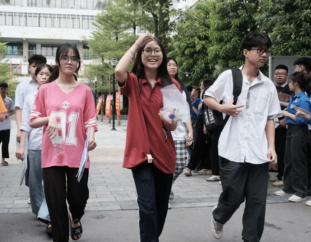 tuyển thẳng vào lớp 10