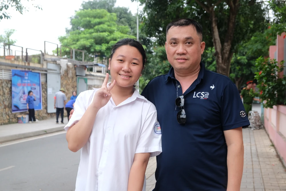 đề văn thi lớp 10