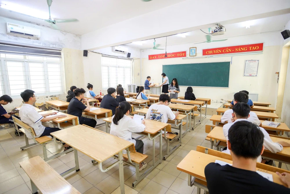 thi tốt nghiệp THPT 2025