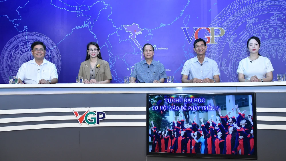 tự chủ đại học