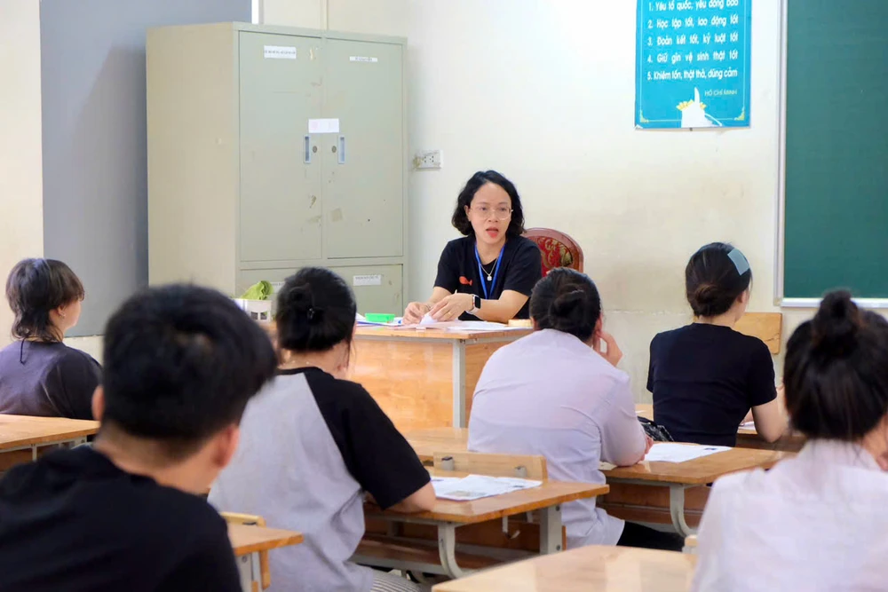 điểm sàn khối sư phạm