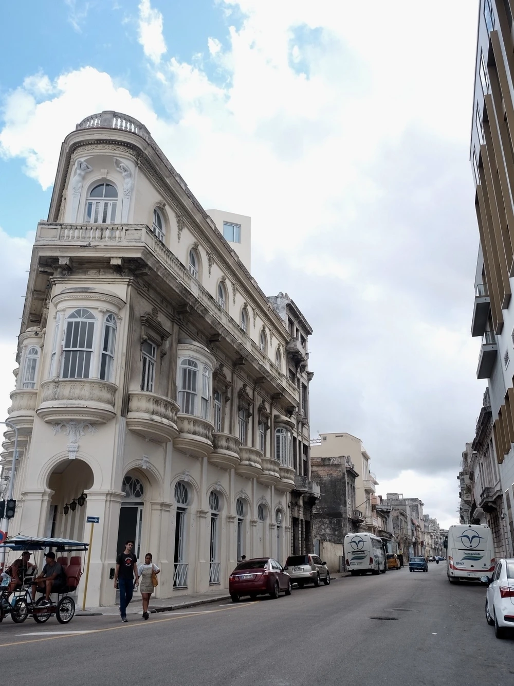 kiến trúc toà nhà Hab.jpg