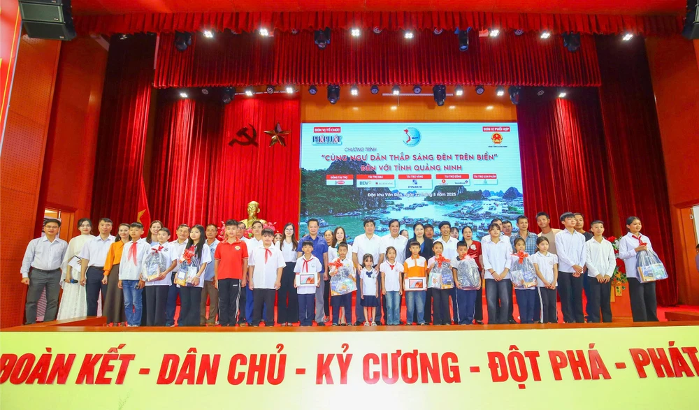 CÙNG NGƯ DÂN 09.jpg