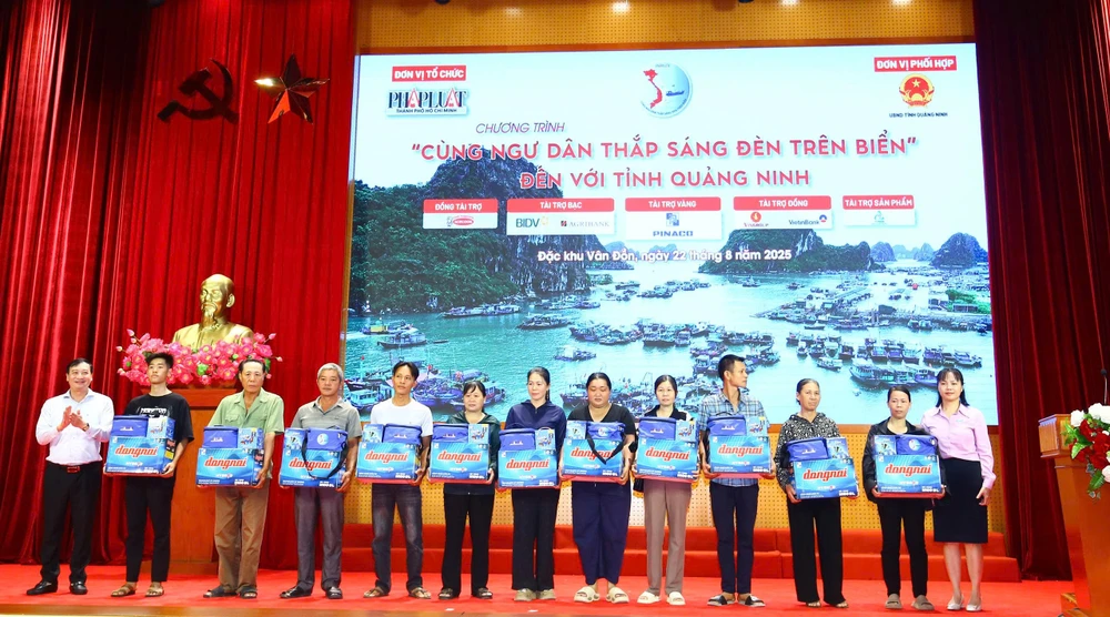 cùng ngư dân 16.jpg