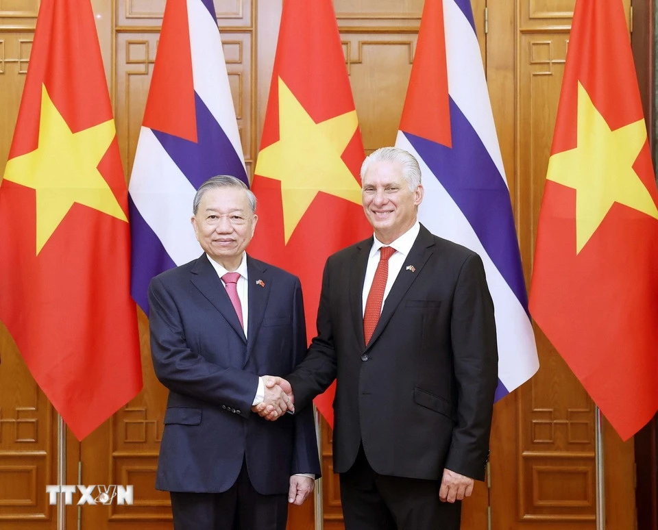 tổng lãnh sự cuba 0.jpg