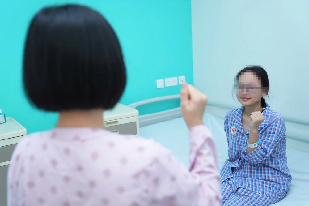 hiến gan cứu con