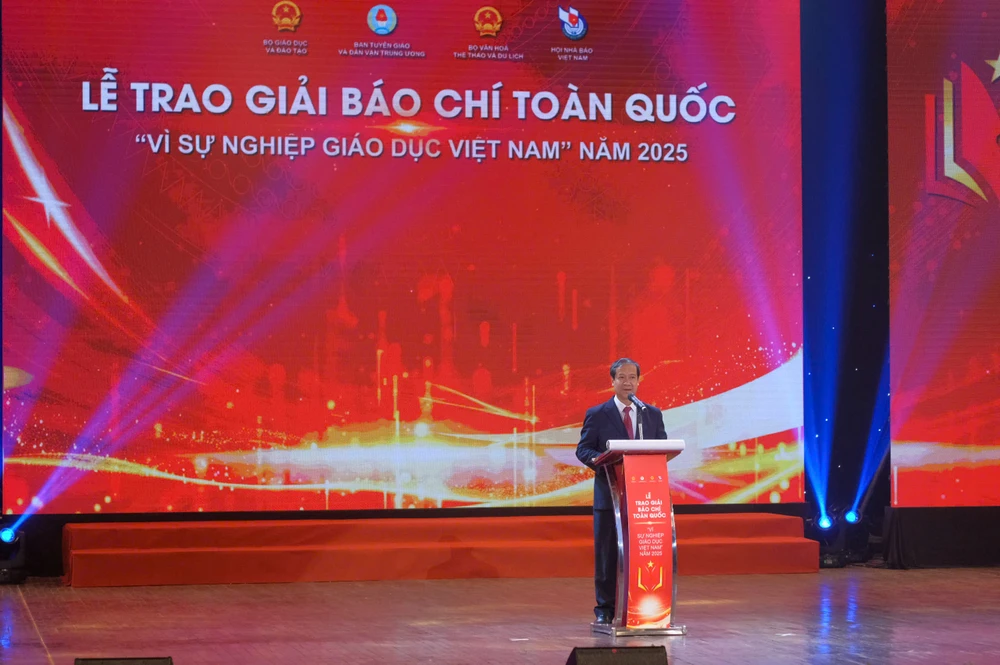 Vì sự nghiệp giáo dục Việt Nam 6.jpg