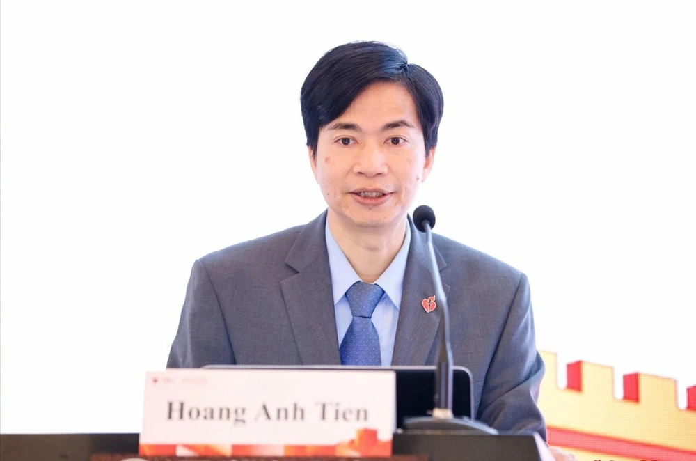 giáo sư trẻ nhất ngành y.jpg