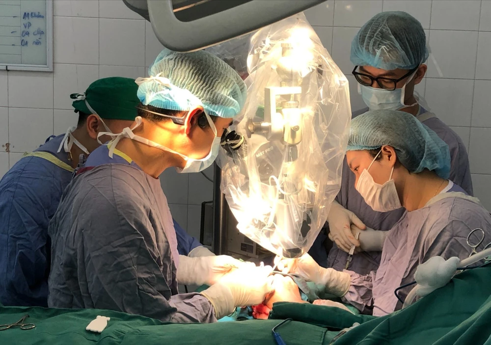 ngón tay đứt rời.jpg