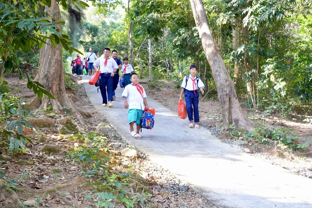 đảo hòn chuối 1.jpg