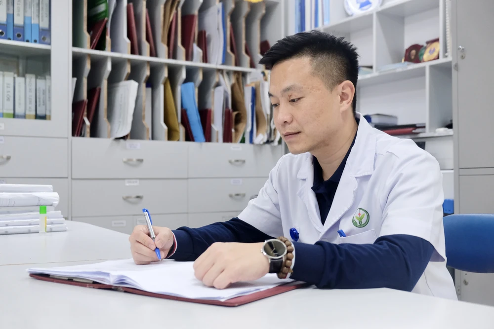 Bệnh viện Việt Đức 1.jpg