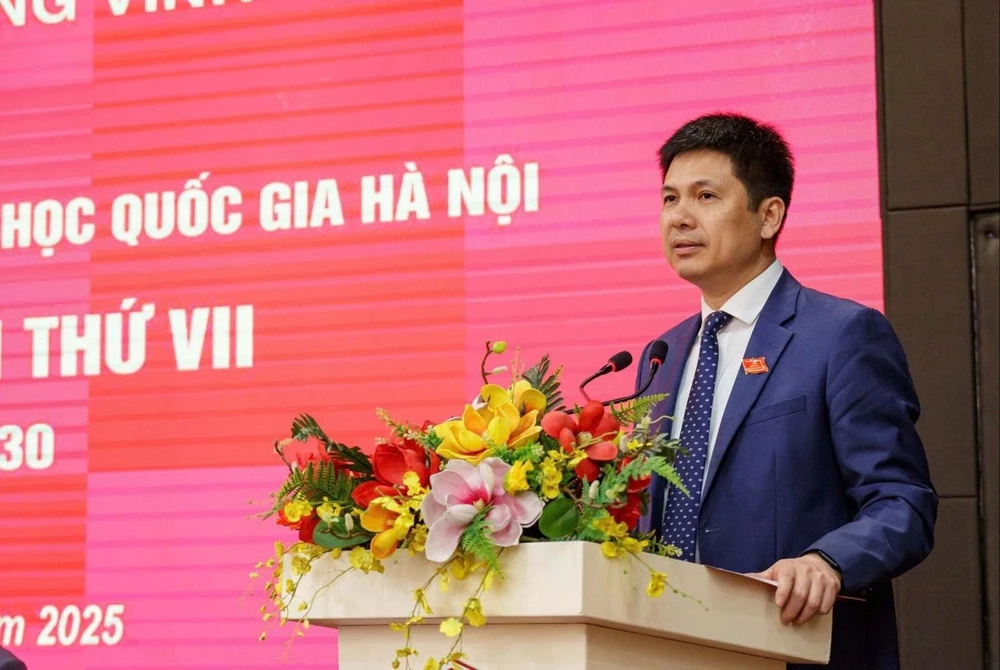đại học quốc gia hà nội.jpg