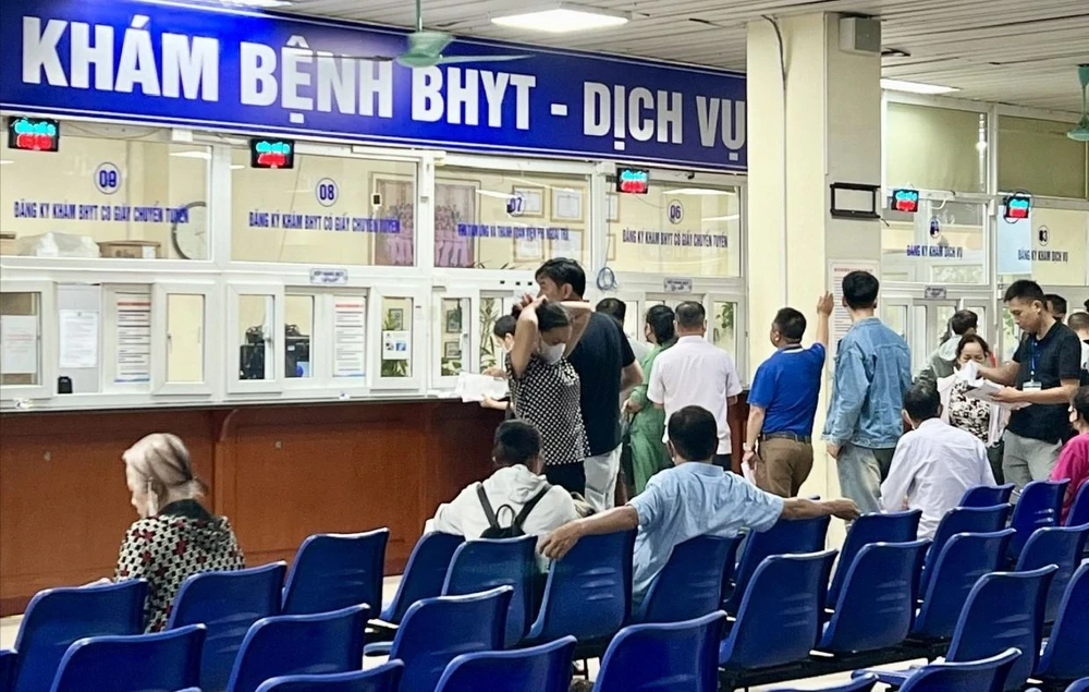 giấy chuyển viện.jpg