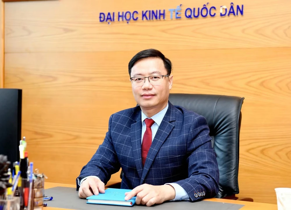 PGS TS Bùi Đức Thọ tân Giám đốc Đại học Kinh tế quốc dân.jpg