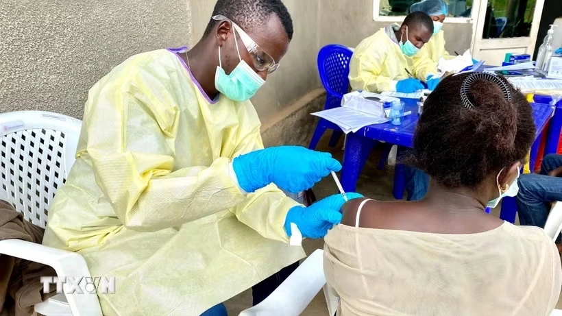 ebola.jpg
