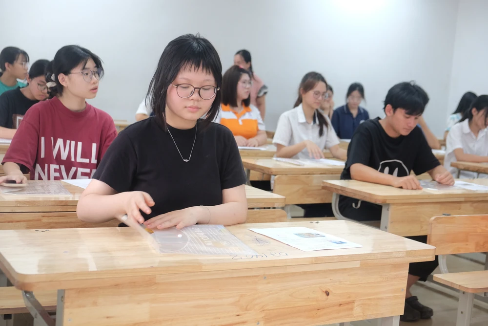 THI VÀO LỚP 10 15.JPG