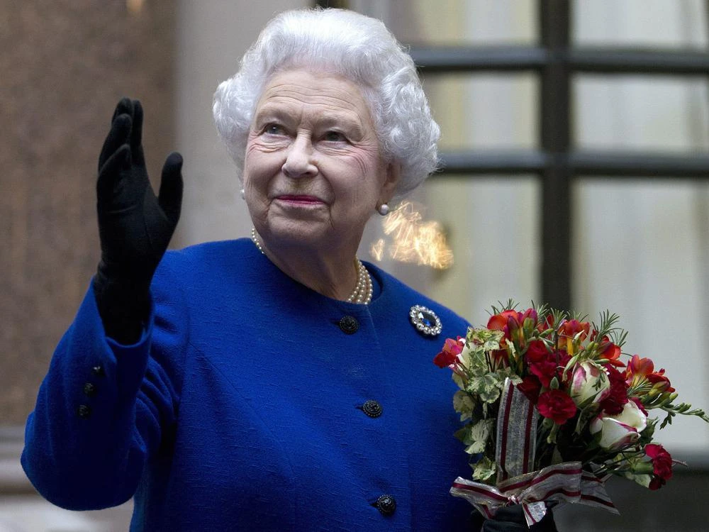 Thế giới bày tỏ sự tiếc thương trước sự ra đi của Nữ hoàng Elizabeth II. Ảnh: AP