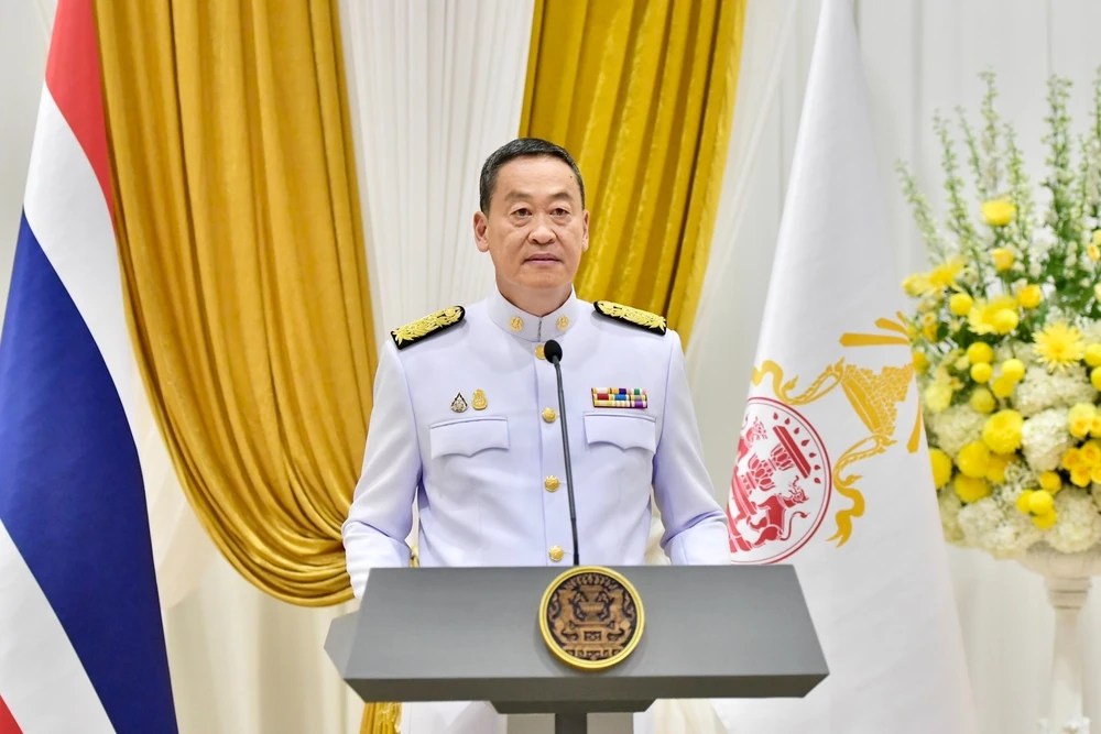 Tân Thủ tướng Thái Lan Srettha Thavisin phát biểu tại lễ tiếp nhận Lệnh phê chuẩn Hoàng gia hôm 23-8. Ảnh: TWITTER