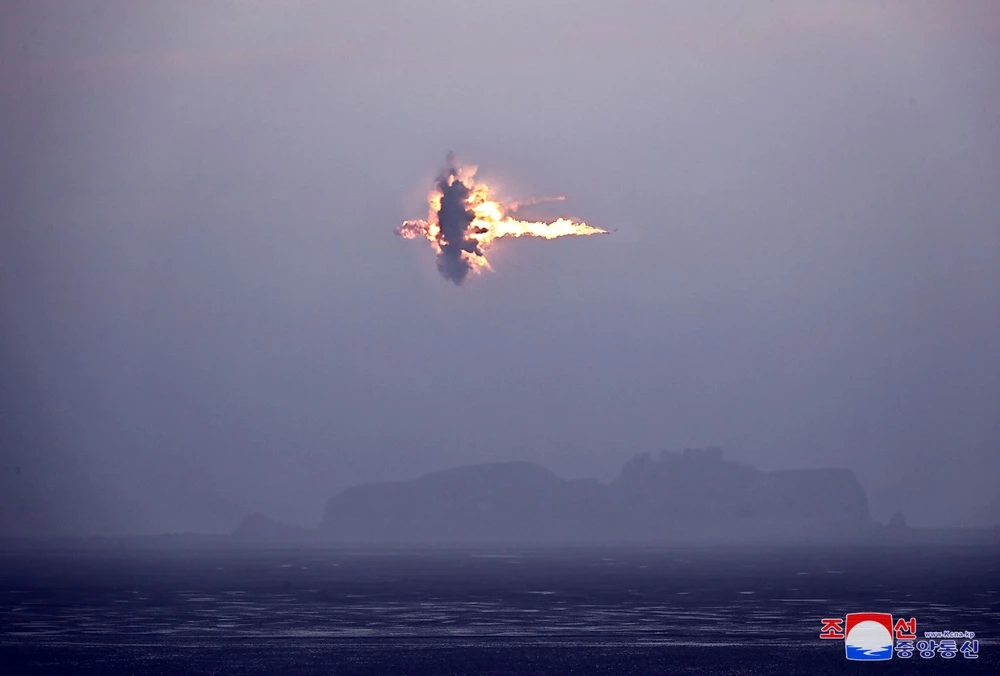 Hình ảnh cuộc diễn tập mô phỏng tấn công hạt nhân chiến thuật của Triều Tiên vào ngày 2-9. Ảnh: KCNA