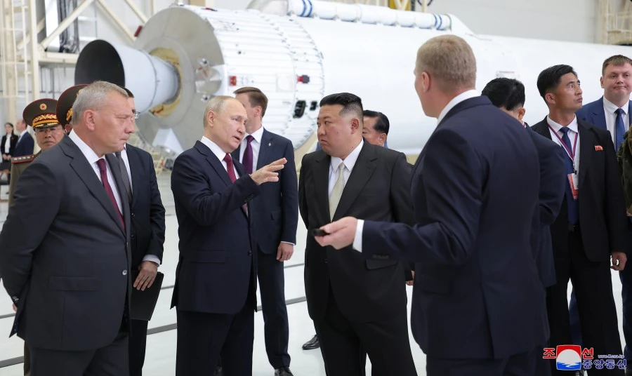 Kim Jong-un thăm Nga9.jpeg