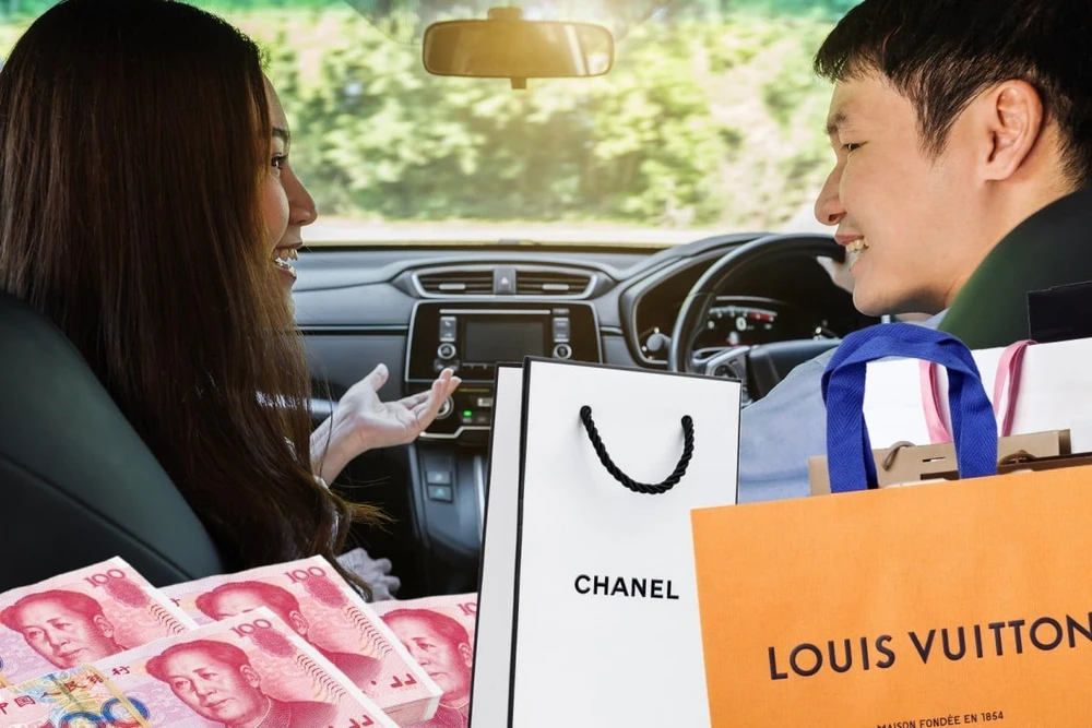 Bị bạn trai cũ hành hung vì ‘chia tay đòi quà'