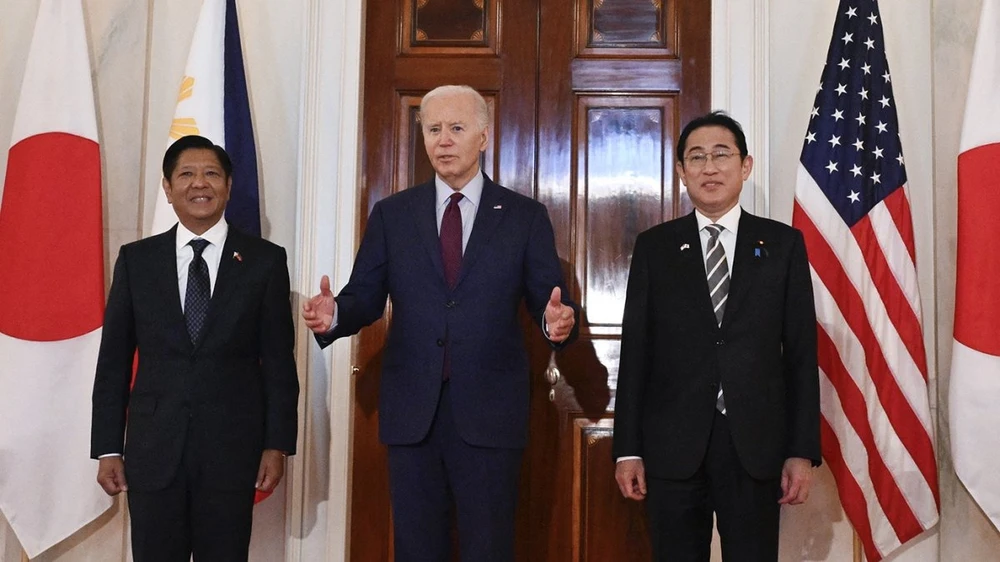 Bộ ba liên minh mới giữa Mỹ-Nhật-Philippines